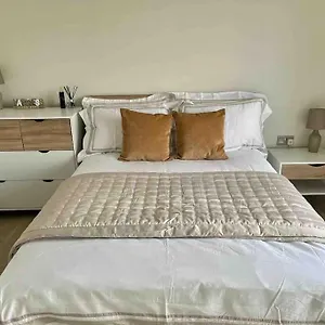 Fruit Market Hull Apartment